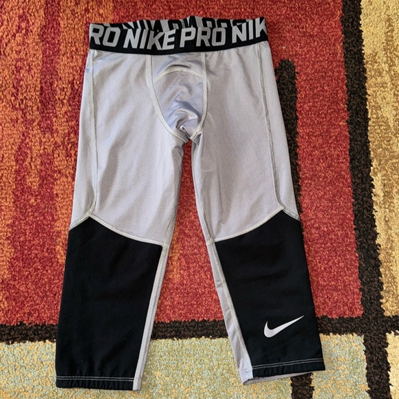 Nike Other - Youth Nike Pro‎ HBR 3/4 Compression Leggings